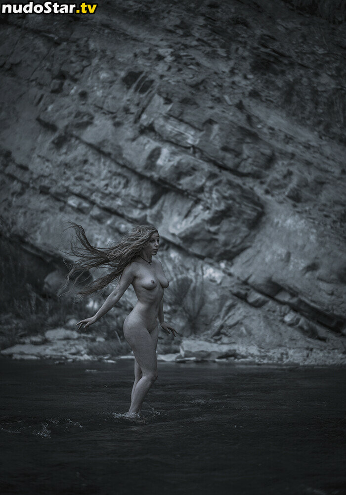 thinloth Photo OnlyFans Nue Fuitée #7