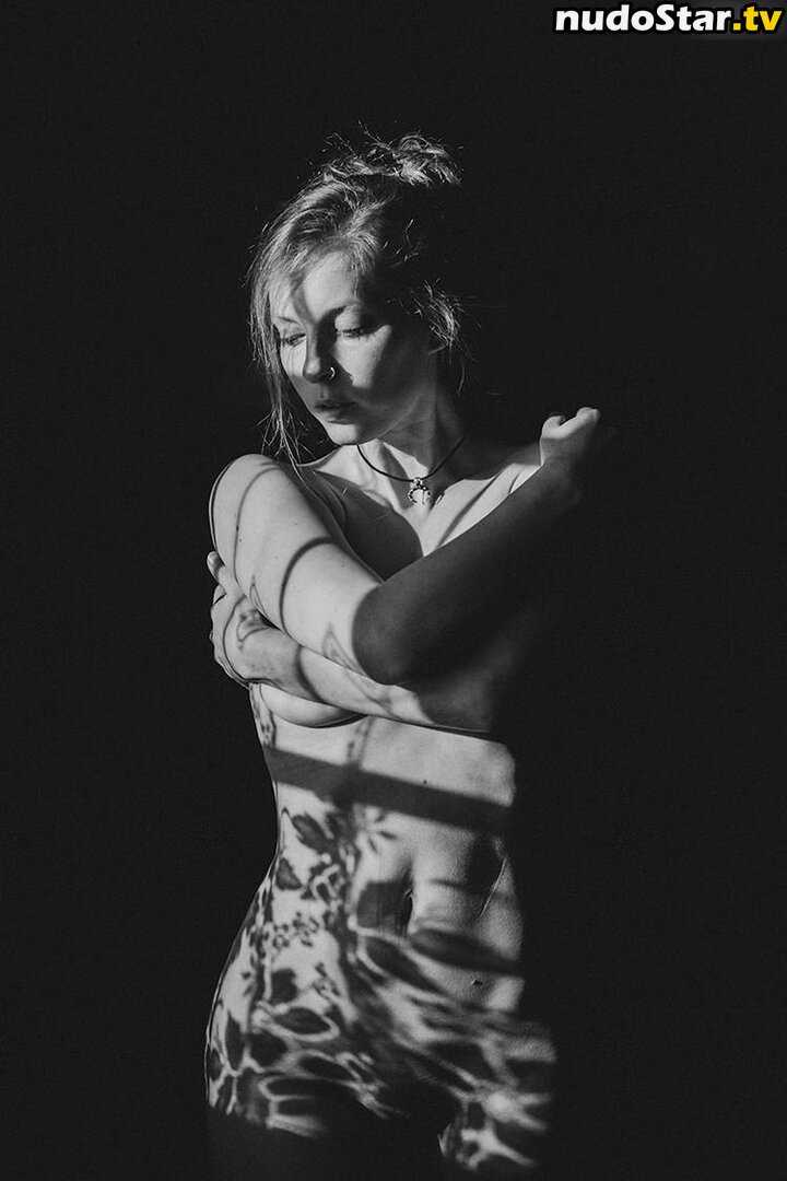 thinloth Photo OnlyFans Nue Fuitée #57